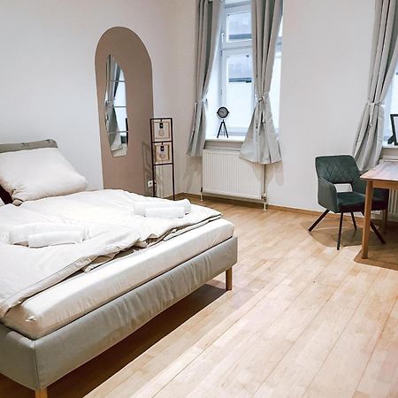 Zentrales Apartment Naehe Schoenbrunn - 2 Pers เวียนนา ภายนอก รูปภาพ